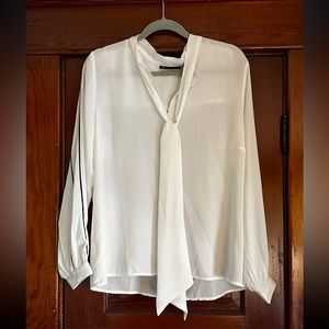 NY&Co White blouse, size L